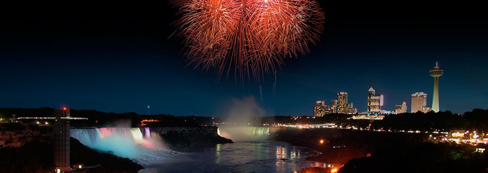 Niagara Falls Fireworks - Fallsview Dining